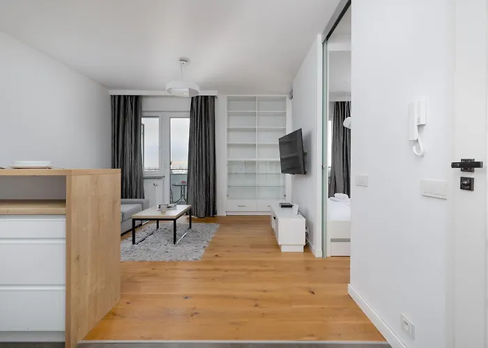 Raginisa Chic By Bookinghost Daire *